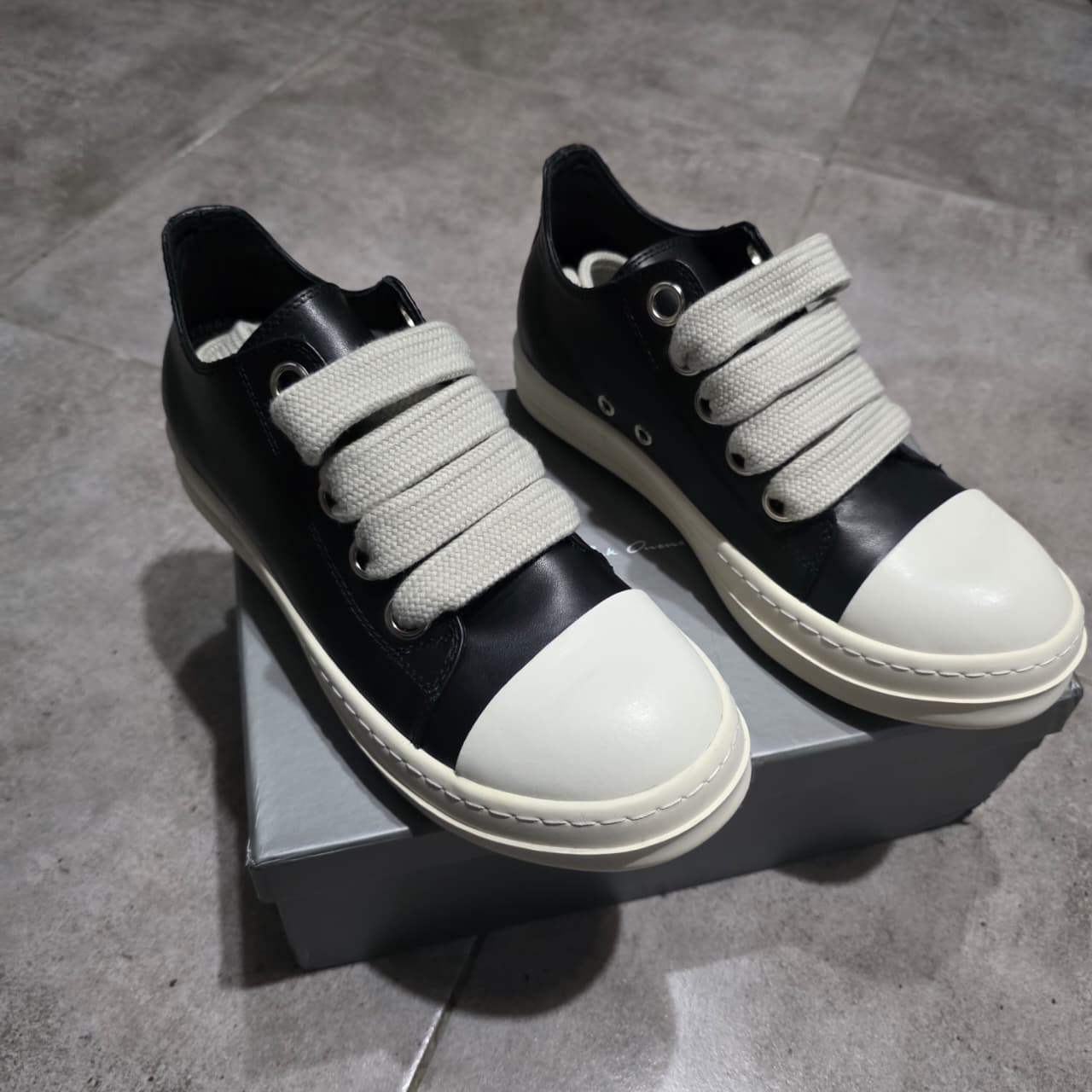 Rick Owens Jumbo Lace